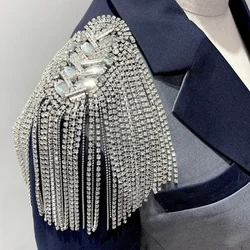 Popularna biżuteria na ramię Tassel Rhinestones Epolettes Złota srebrna broszka Epolet Broszki na ramię