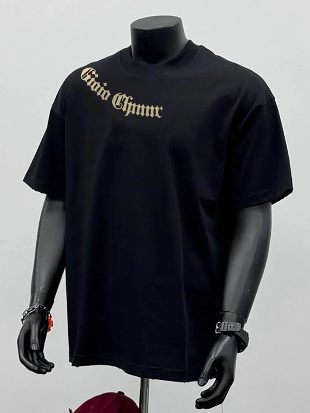 

Модная футболка из чистого хлопка 2026 года с креативным дизайном и стильным буквенным принтом для лета, с круглым вырезом и коротким рукавом