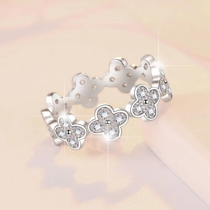 One Piece Fashion Simple Four Leaf Clover Flower Plant Hollowing Out Copper Silver Colour Ring Woman Party Gift Daily Jewelry