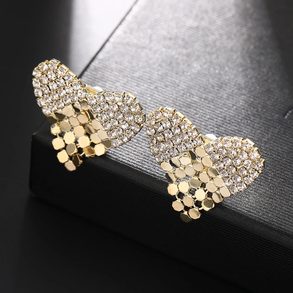 New Sweet Love Clip on Earrings for Women Creative Temperament Light Luxury Earrings Wholesale