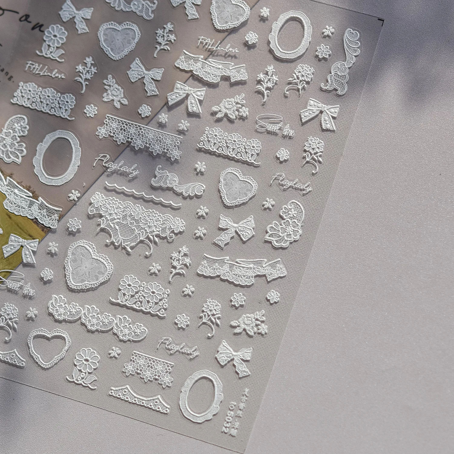 카와이 블랙 화이트 헤어 Bowknot 5D 네일 아트 스티커 사랑스러운 리본 액세서리 미니멀리스트 단색 패턴 귀여운 네일 데칼