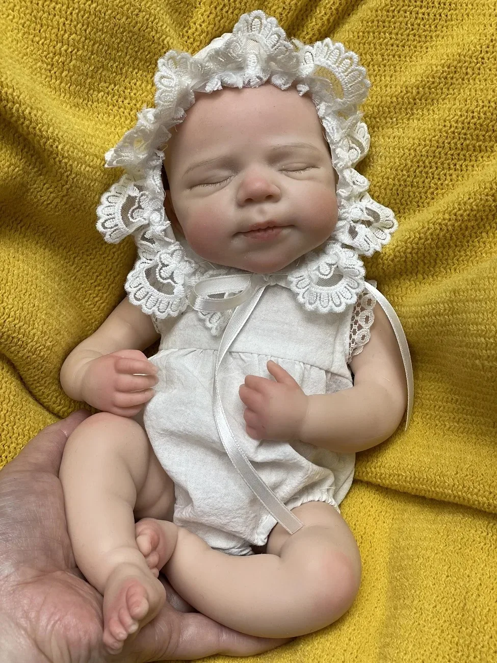 Aizwa1 13 pouces Silicone Reborn bébé fille poupée à la main doux au toucher nouveau-né bébé fille poupée pour enfants cadeaux d'anniversaire