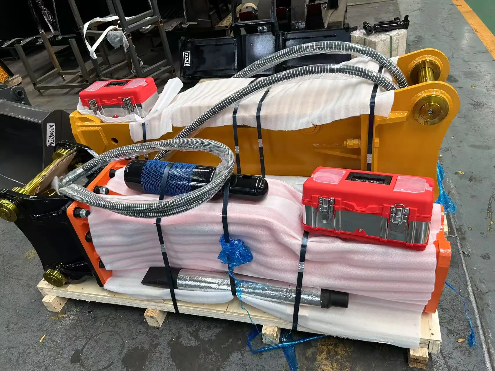 20 Ton Demolition Breaker Hammer Breaker Hammer Attachment Heavy Duty for Factory Building Demolition