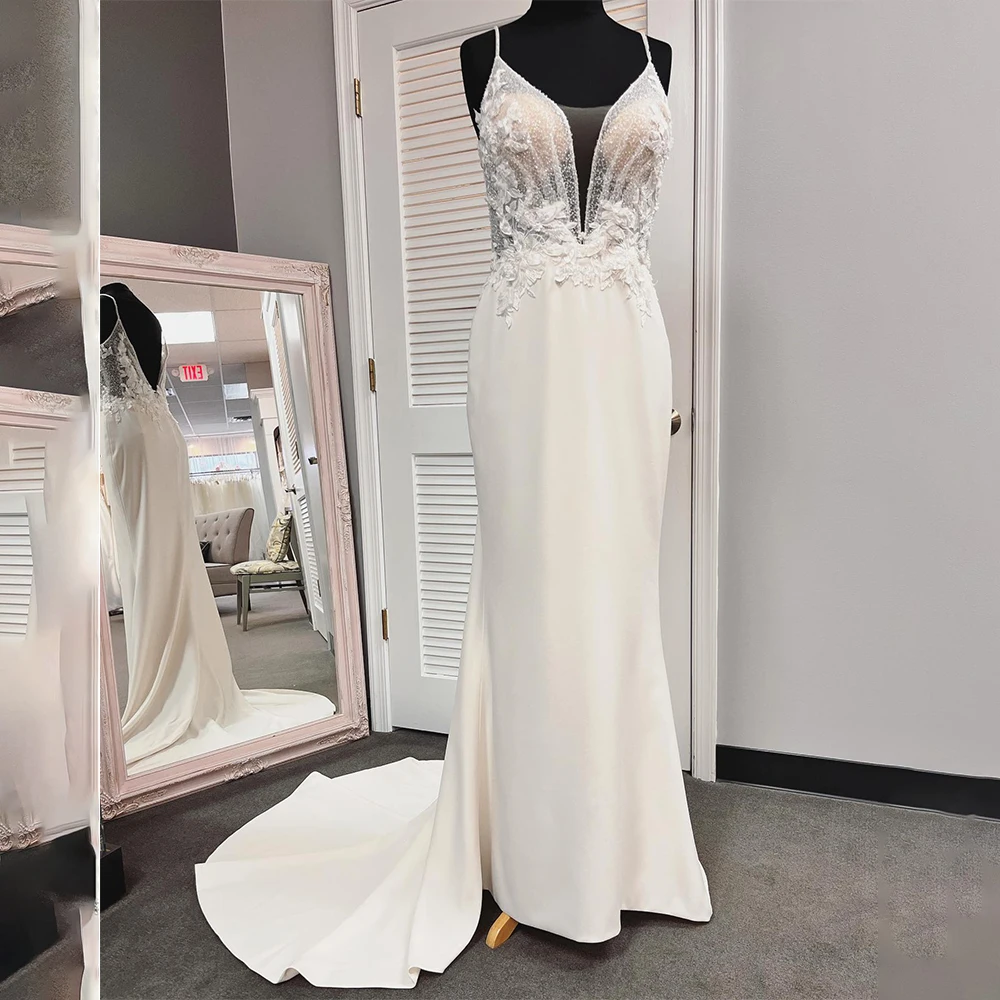 

Charming Spaghetti Straps V-neck Lace Applique Sheath/Mermaid Wedding Dresses Sweep Train custom Made Rode De Morrie