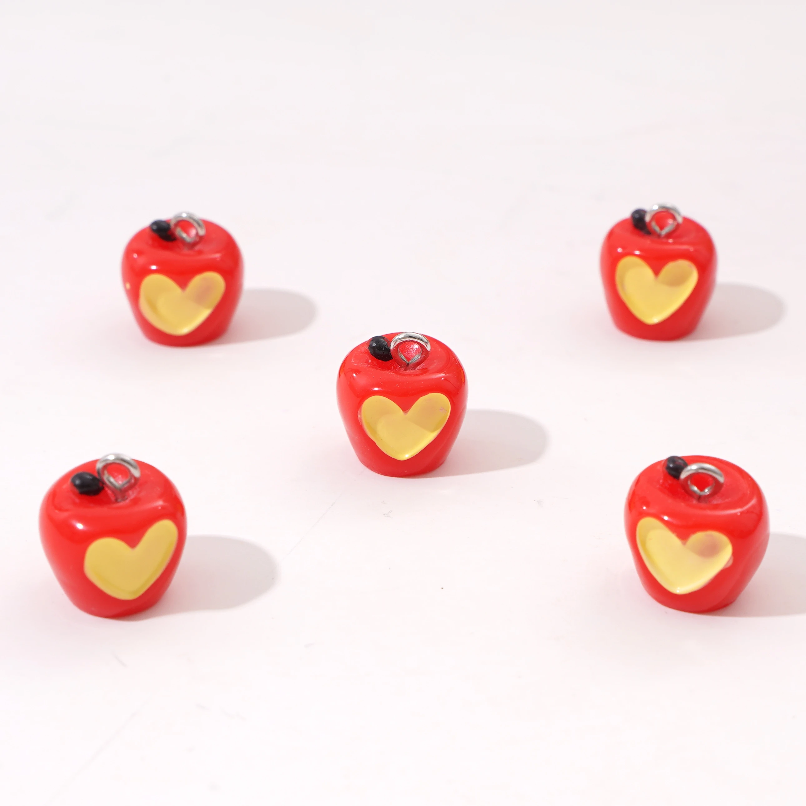 1pcs Red And Green Resin Apple Shaped Decorative Beads In Different Styles Used For DIY Fashion Bracelets Necklaces Earring