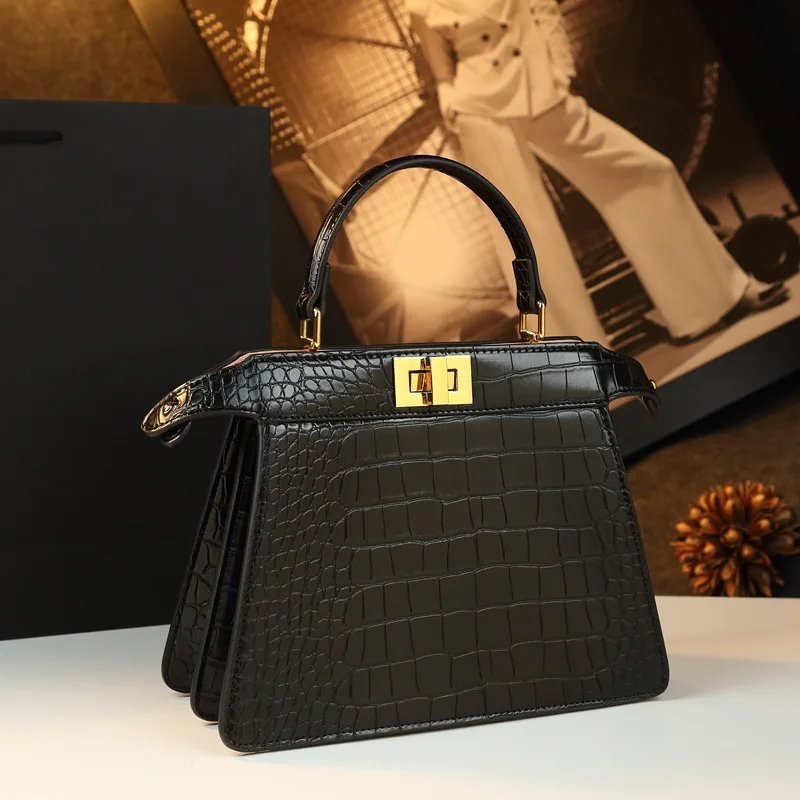 2026 New Pattern Simple and Versatile Women's Shoulder and Crossbody Bag, Trendy Large Capacity Handbag