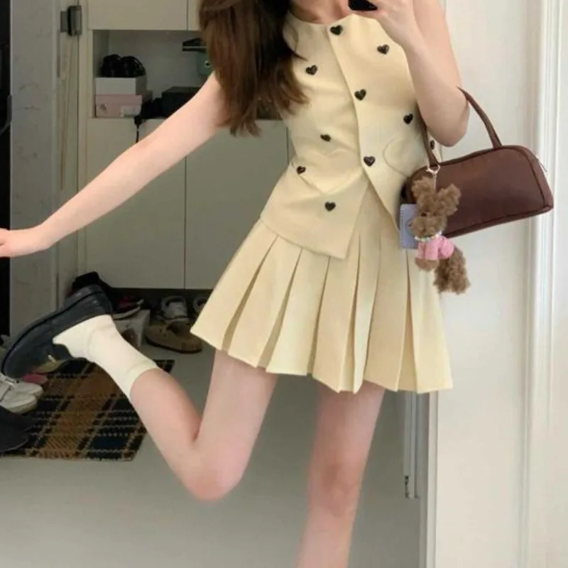 

Summer Charity Suit Vest and Pleated Half-Length Skirt Two-Piece Set