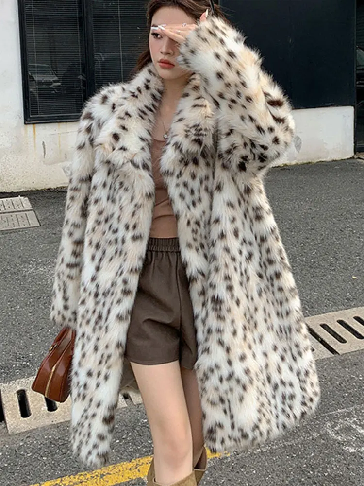 Vintage Leopard Lapel Faux fur Women‘s Coats Fluffy Thickened Long Sleeved Jackets Female Winter Casual Soft High Street Tops