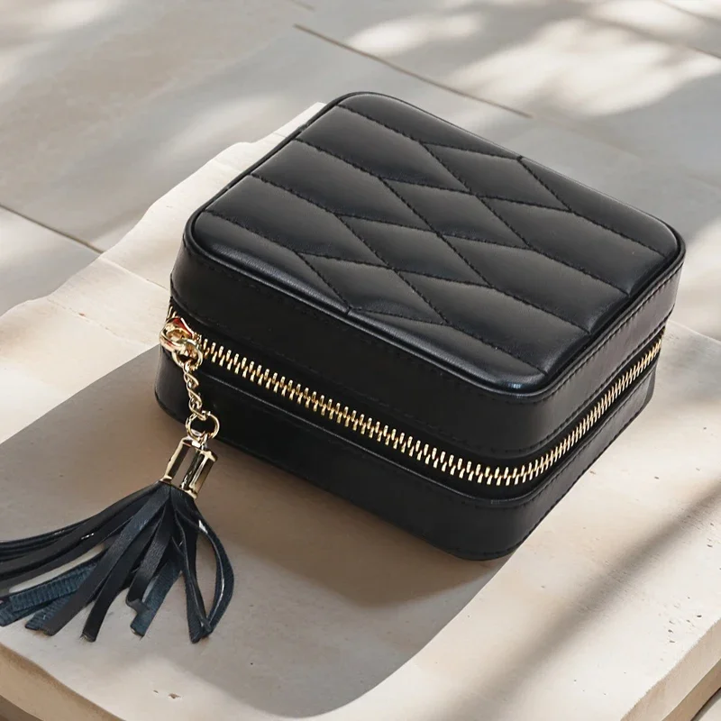 Portable Travel Jewelry Box with Mirror Compact Organizer for Rings Bracelets Earrings Women Vanity Storage Gift 여행용 보석함