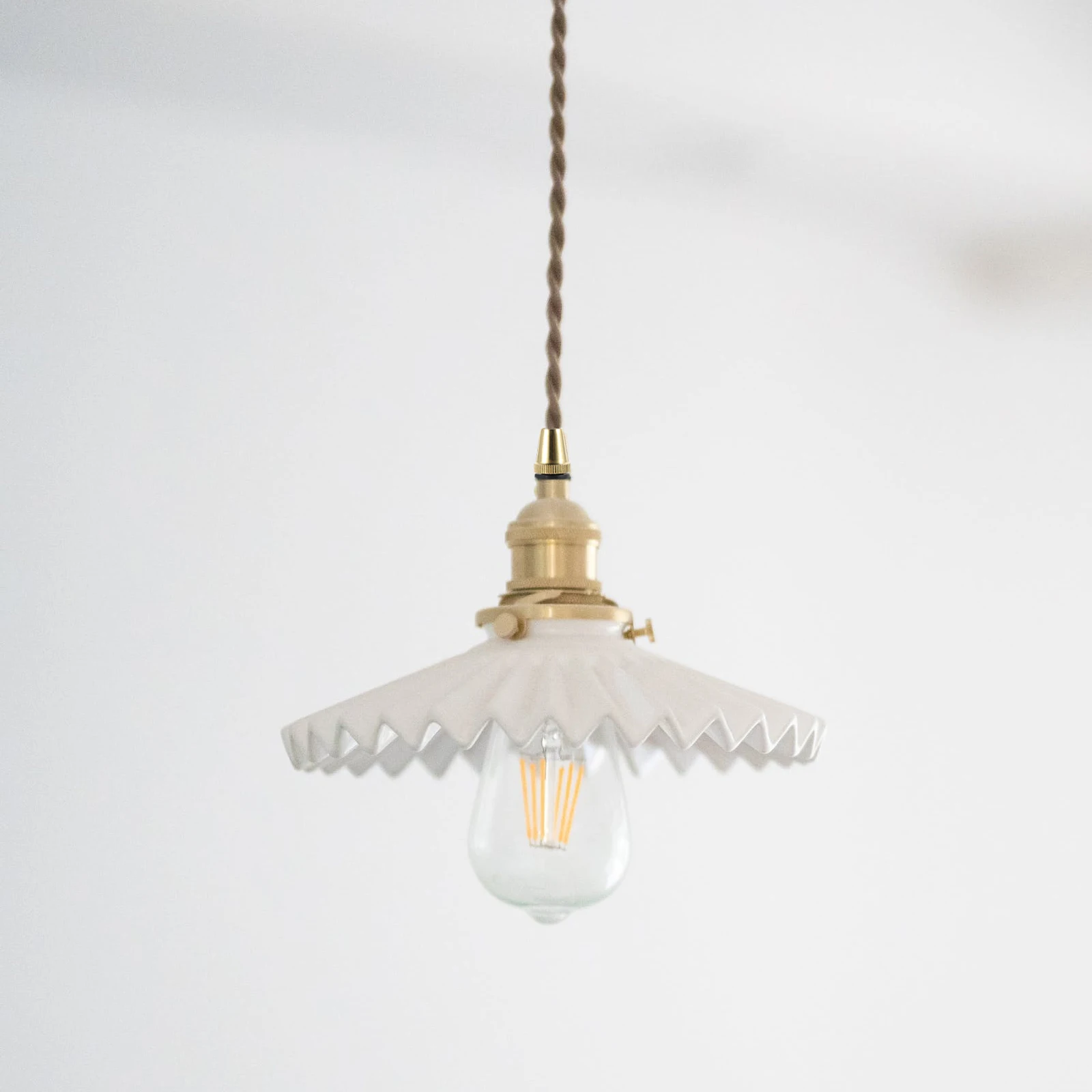 

10 pcs Thread Cable Grips For Hanging Lights Clamps Ceiling Chandelier Clips Diy Cable Glands Strain Relief Connector