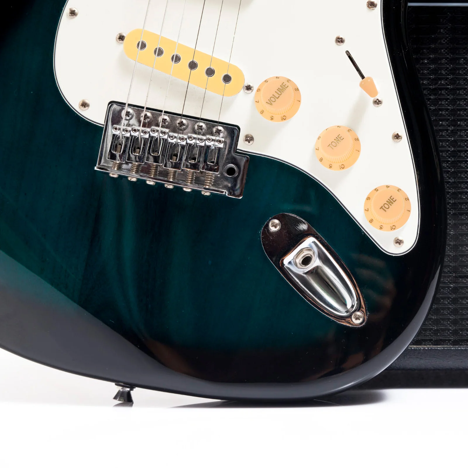 

Plastic Guitar Pickup Cover Durable Rust Resistant Electric Guitar Accessory Dust Protector Easy Market