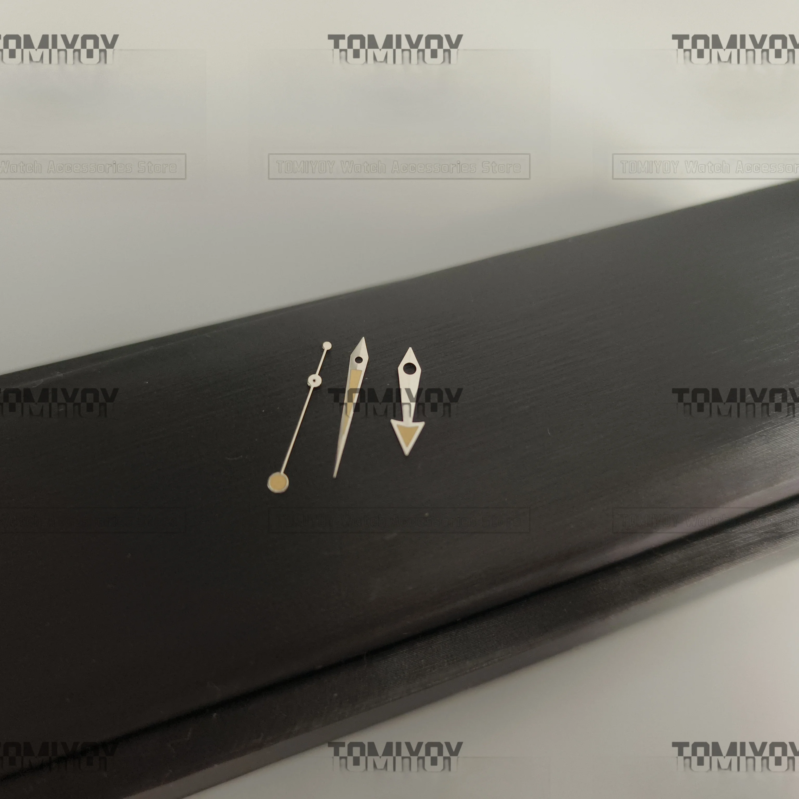 เข็มนาฬิกาอุปกรณ์เสริมสำหรับนาฬิกาแบบ DIY เข็มเรืองแสงสีเขียวเหมาะสำหรับการประกอบนาฬิกาเคลื่อนไหวแบบ NH35/36/4R/7S