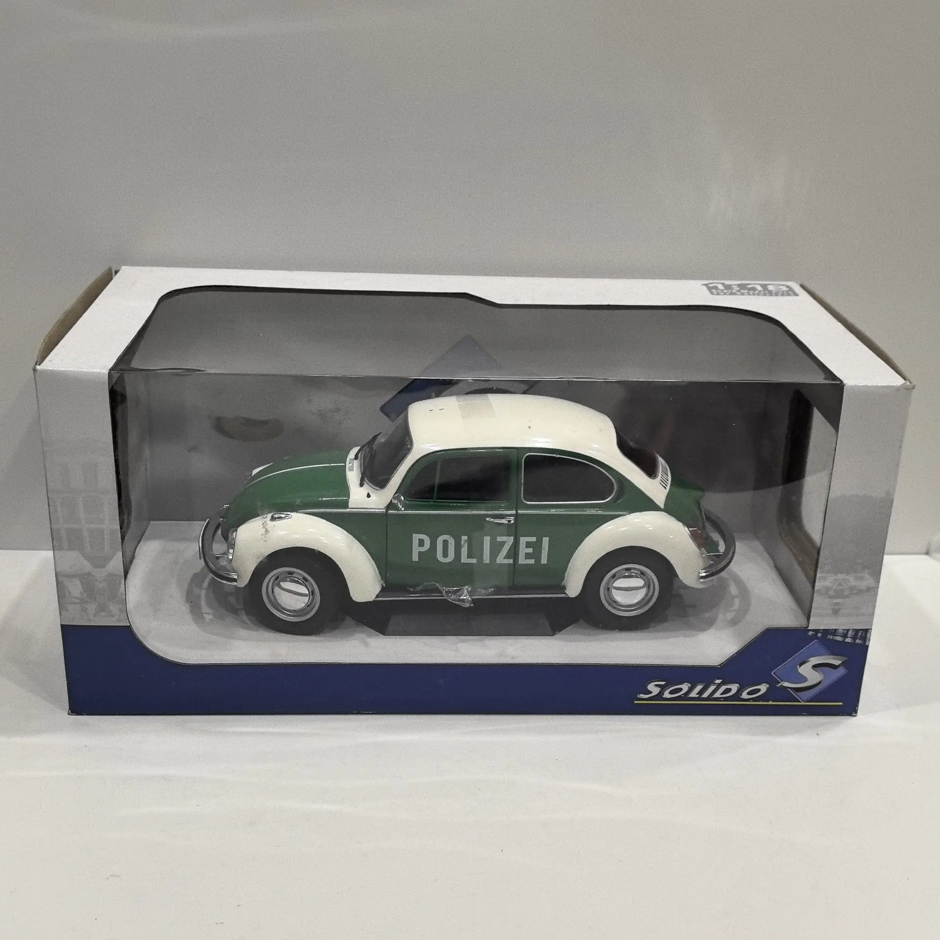 

Модель автомобиля SOLIDO S 1:18 VW POLIZEI X6 из литого сплава, с гальваническим покрытием и черным напылением
