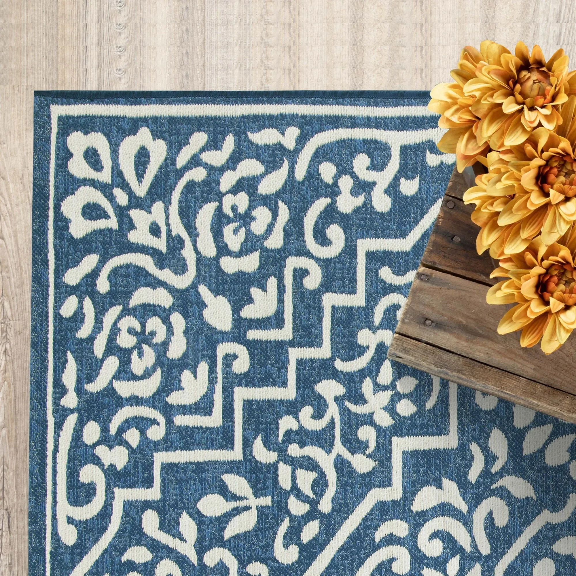 سجادة خارجية بميدالية تقليدية زرقاء مقاس 5 × 7 أقدام، سجادة فناء مقاومة للماء لديكور شرفة ساحة الحديقة، سجادة أرضية داخلية غير قابلة للانزلاق