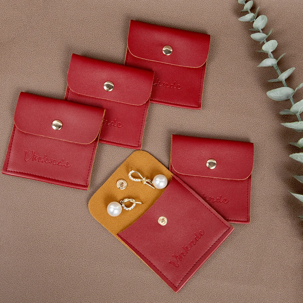 

Красный чехол на пуговицах из искусственной кожи с логотипом, роскошные ювелирные изделия, серьги для духов, кольца, упаковка для губной помады, сумки на кнопках, мешок для свадебного подарка