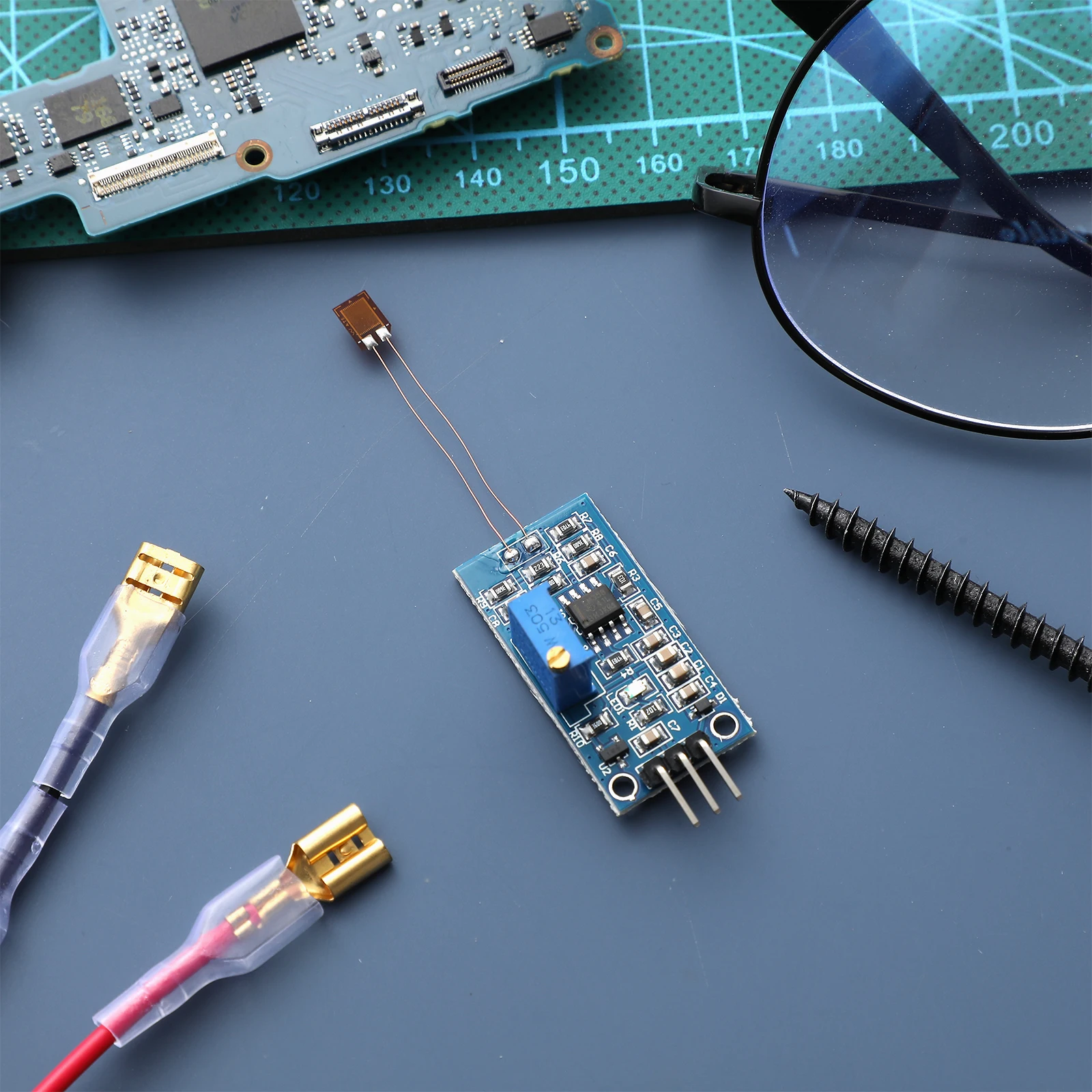 

Zero Potentiometer Strain Gauge Sensor Module Amplifier 10M Long Life Analog Output Voltage Test Bending Detection Pcb Strain