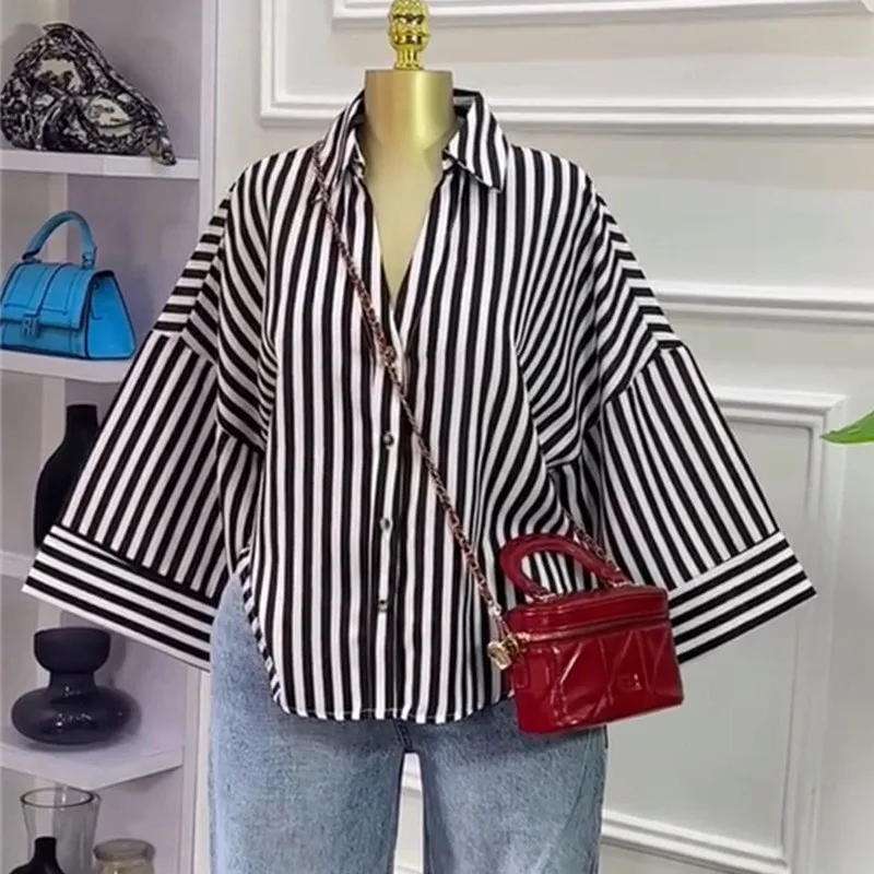 

Women Blouse Striped Loose Fit Short Length Blouses White Button Front Solid Color Button-Up Shirt Oversized Turn Down Collar