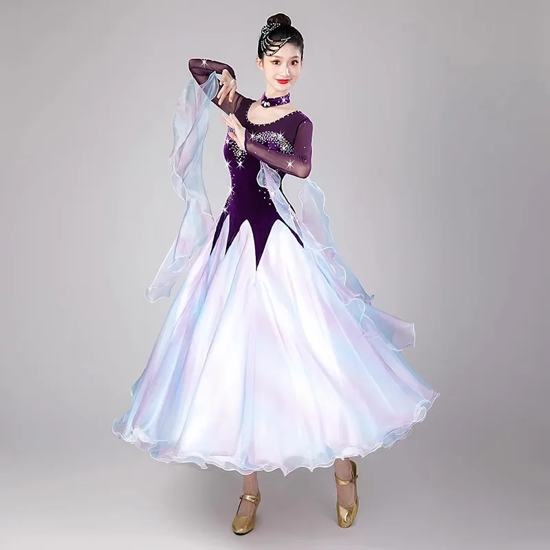 ملابس الرقص الحديثة للنساء قاعة الرقص المنافسة فستان طويل الأكمام كبير سوينغ الفالس فستان مرحلة أزياء مسرحية