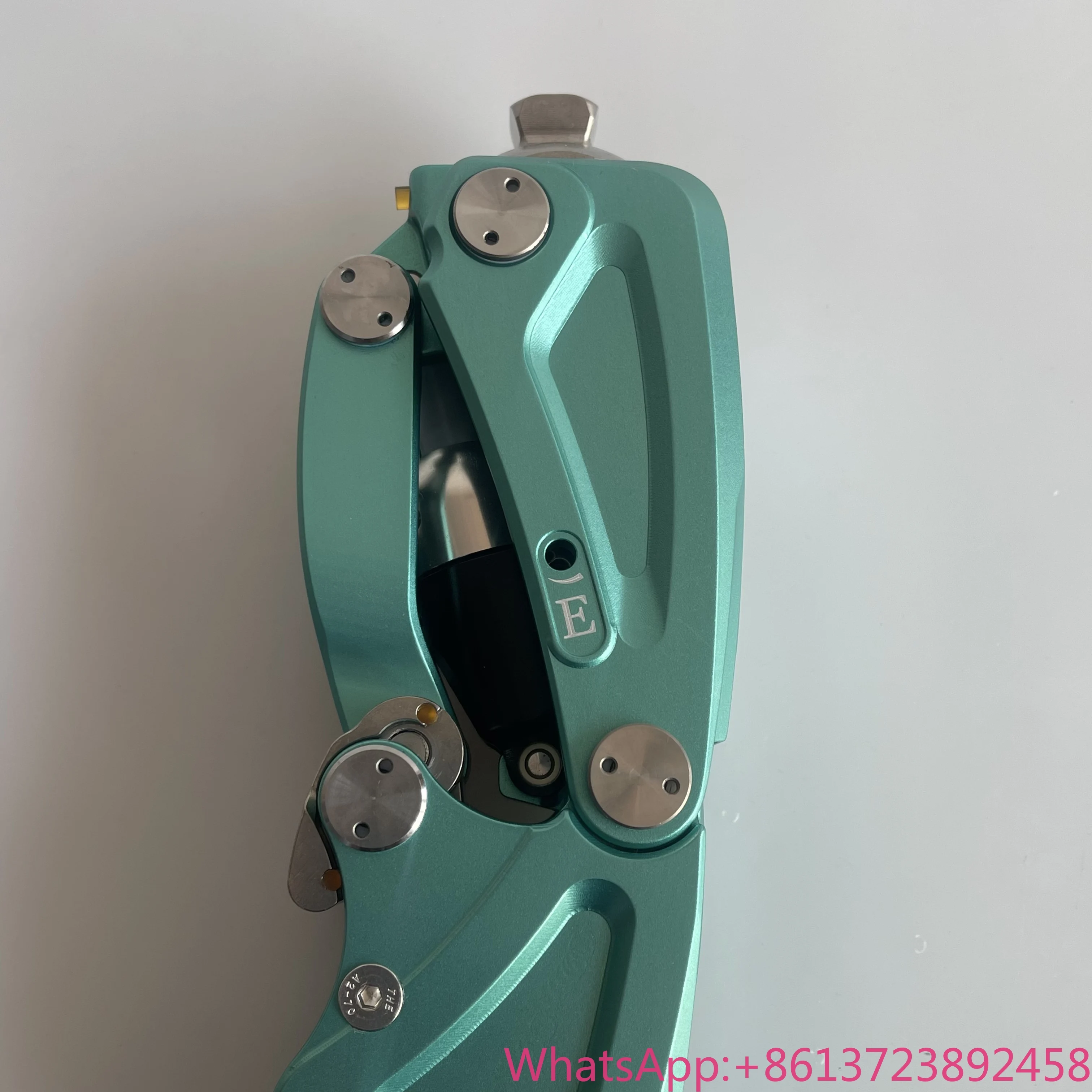 

Factory Price Hydraulic Knee Joint Orthosis Prosthetic Rehabilitation Therapy Supplies Factory Price Knee Joint