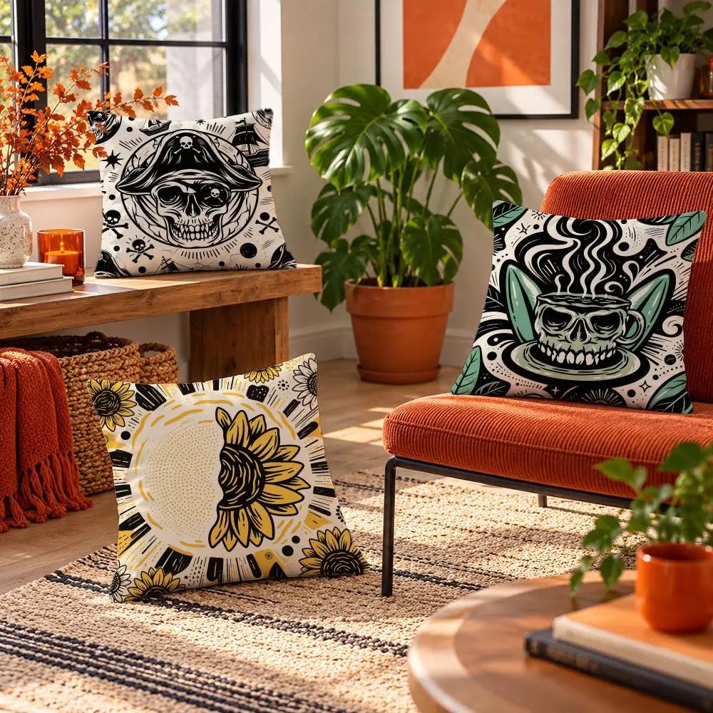 art Skull Retro Badge Cushion Cover Short Plush Throw Pillow Cover Soft Cozy Cushion Case for Sofa Bedroom Home Decor Gift