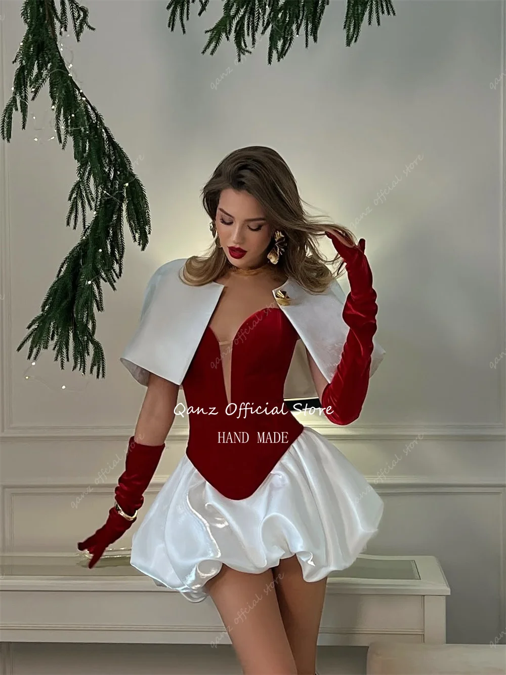 Qanz Mini vestidos de fiesta sexy Conjunto de 3 piezas Corsé y falda Celebrar Navidad Mini Una línea Vestidos de fiesta de cumpleaños hinchados personalizados