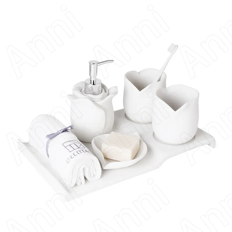 

Creativity Ceramic Bathroom Accessories Modern Manual Relief Hotel Mouth Cup Set European Home Desktop Five-piece Bathrooms Set