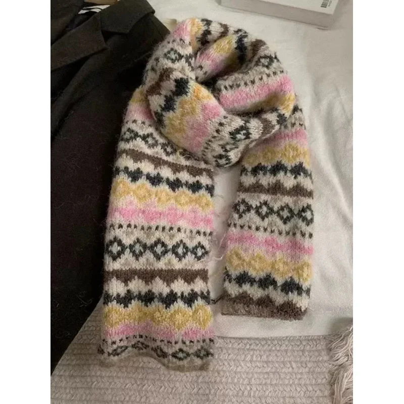 

Women's Winter Scarves Sweet Style Warm Knitted Scarf High End Retro Thickened Woolen Scarf