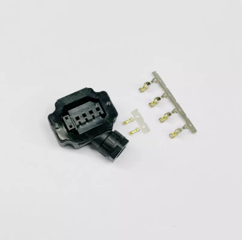

20pcs Servo motor low-power connector brake+power S6-06P encoding S6-07P Including terminals