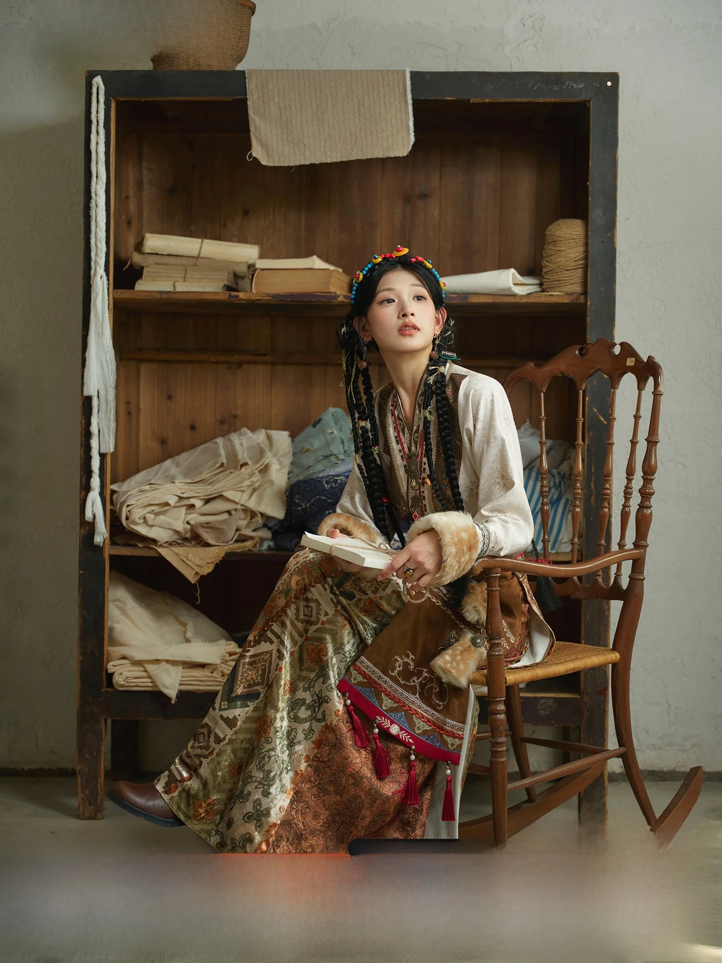 

Ele Embroidered Velvet Collar irt And Skirt Set for Women k Pattern Floral Motif Winter Collection Hanfu Sle