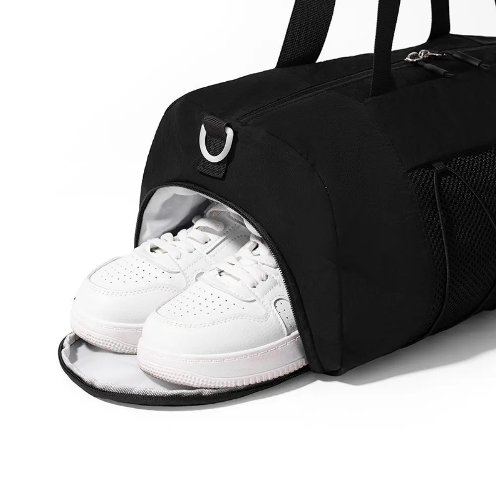 Outdoor Lightweight Travel Bag Dry Wet Large Capacity Yoga Sports Bag Short Trip Shoulder Bag Men Handbags