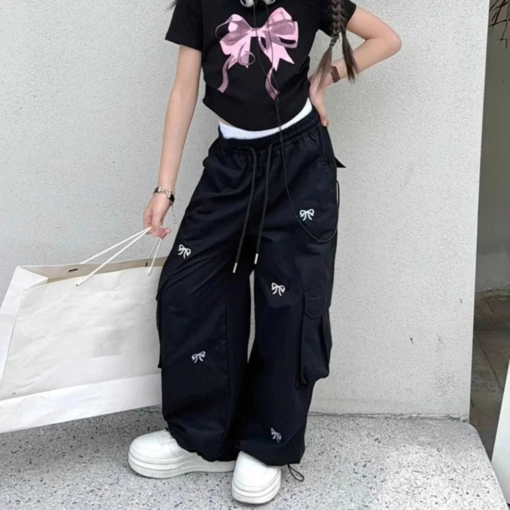 

Personality Embroidered Baggy Cargo Pants Multi Pockets Wide Leg Sweet Bow Pants Drawstring Trousers Y2k Pants Girl Dancing