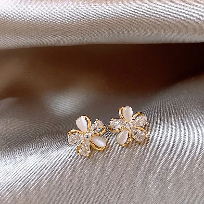 18K Vergoldete Katzenaugen-Stein Zirkon Blumen-Ohrringe Frisches Design 2026 Neuer Stil Schmuck-Accessoires Süße Ohrstecker für Mädchen – Detail 5