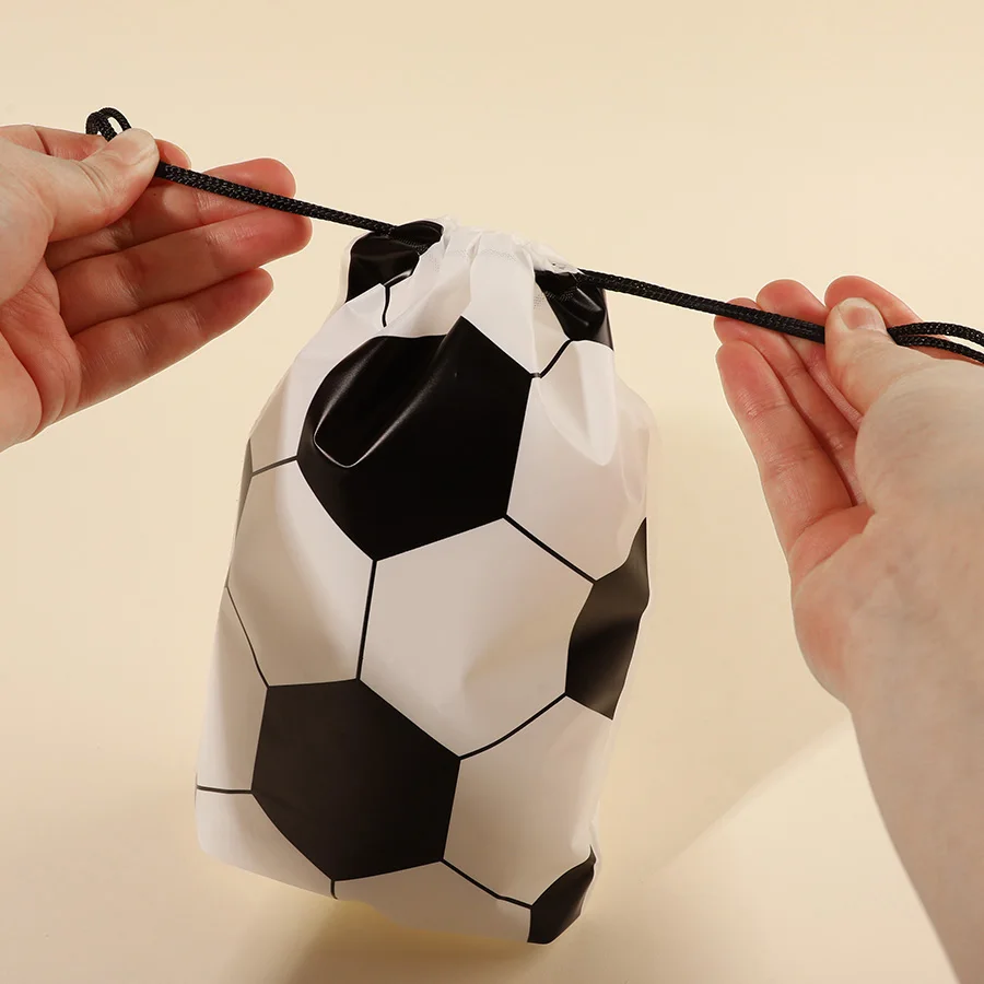 20 Stück Fußball-Party-Geschenktüten mit Kordelzug, Fußball-Sport-Thema, Geburtstagsgeschenke, Geschenktüten für Gäste, Team-Feier, Dekorationszubehör – Detail 8