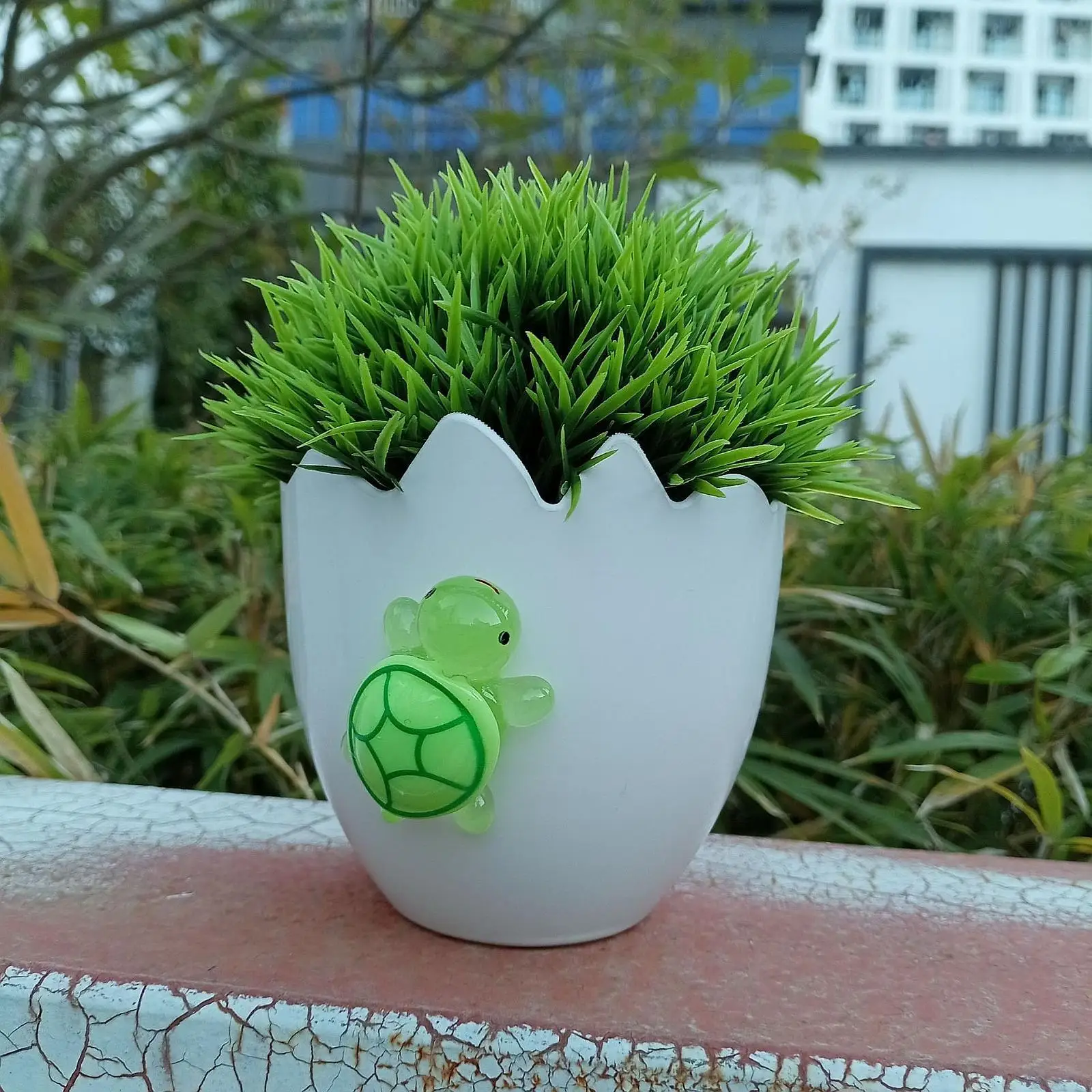 

White Eggshell Plant Pot Cute Easter Flower Planter for Indoor Garden Table