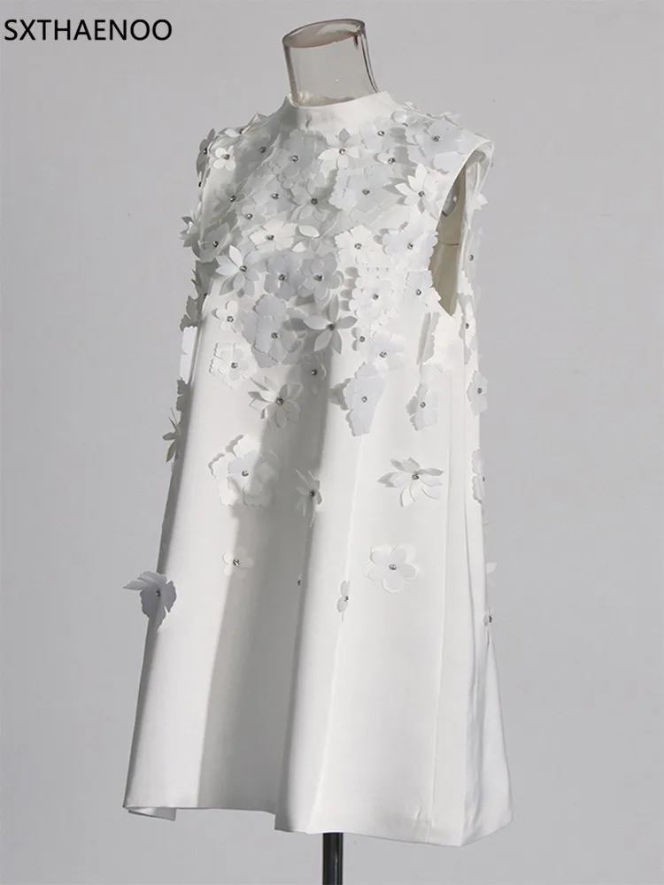 SXTHAENOO Zomer Dames 3D Bloem Diamant Witte Mini Jurk Sexy Opstaande Kraag Mouwloze Losse Celebrity Party A-lijn Dres