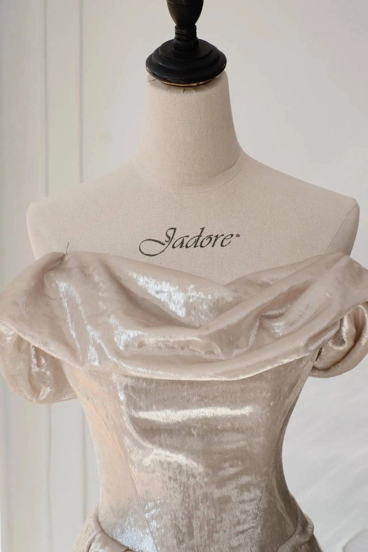 Glamorous beige satin ball gown, slim fit, backless, strapless, mermaid, sleeveless, pleated, trailing, formal occasion evening