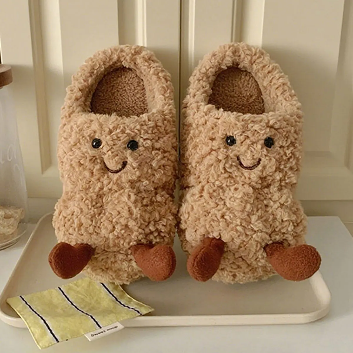 Creative and Fun Peanut-Shaped Home Warm Cotton Slippers for Women, Ins-Style Plush Non-Slip Winter Indoor Women's Slippers