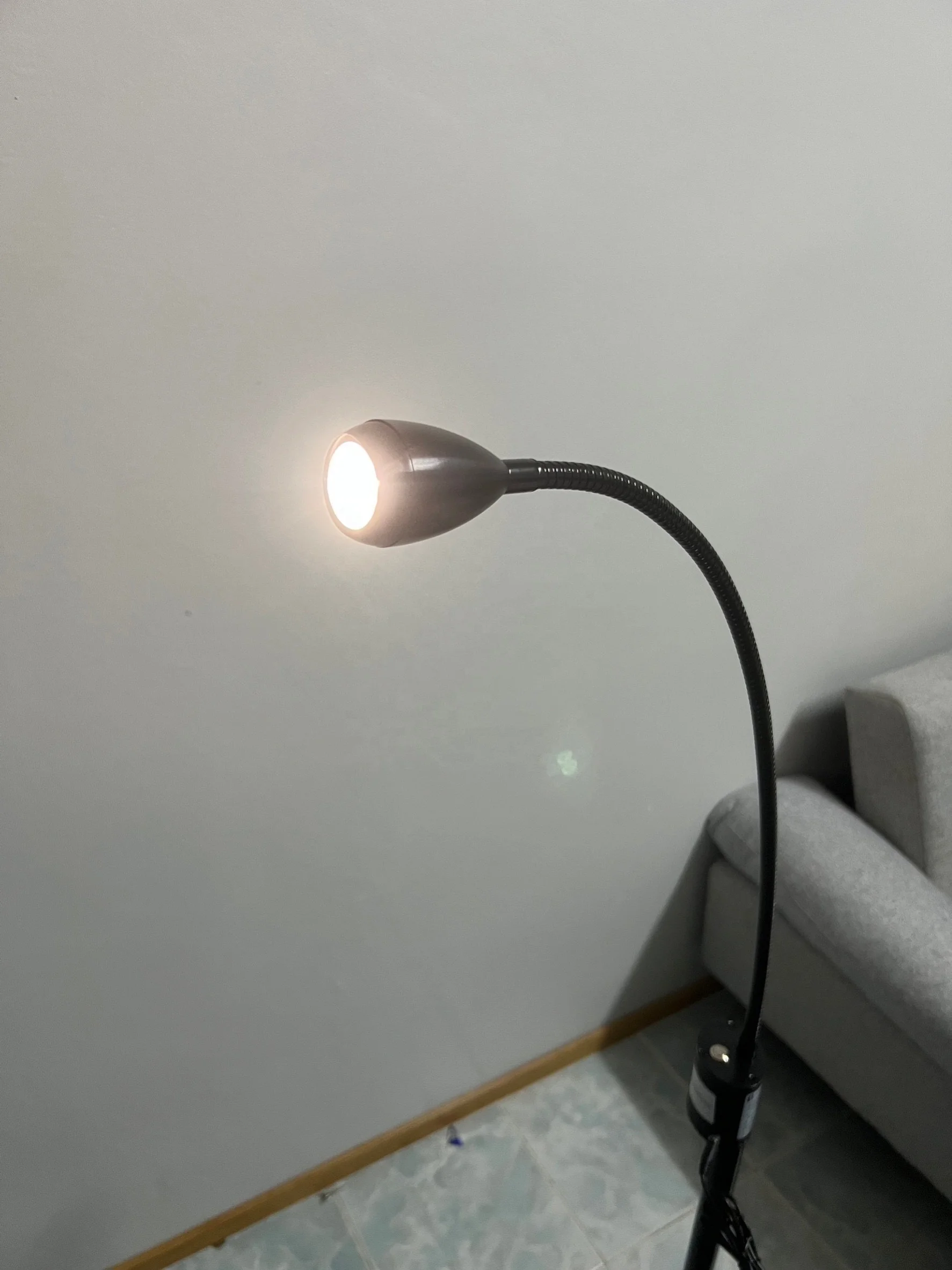 Wholesale Price High Quality Halogen Mobile Type or Ceiling type or Wall Mounted Examination Lamp For Hospital and Clinic