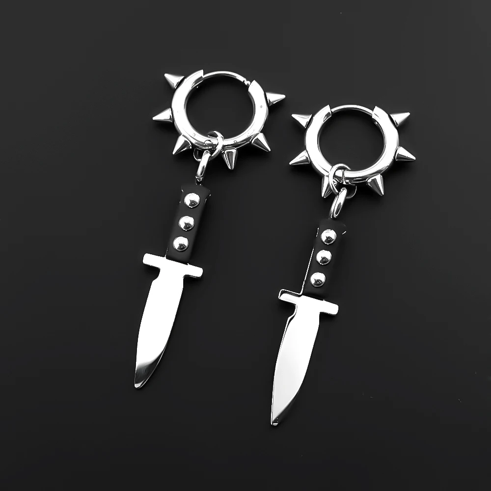 Nieten-Creolen mit Schleife und Rasierklingen-Design, Gothic Punk Hängeohrringe aus Edelstahl, Edgy Style für E-Girls, Femboys, Rapper, Hip-Hop Schmuck – Detail 4