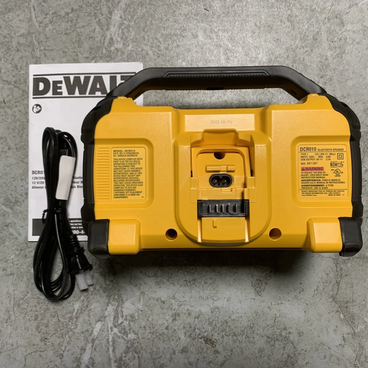 DEWALT DCR010 12V/20V MAX Jobsite Bluetooth Speaker-Cord Or Cordless 120V  body only