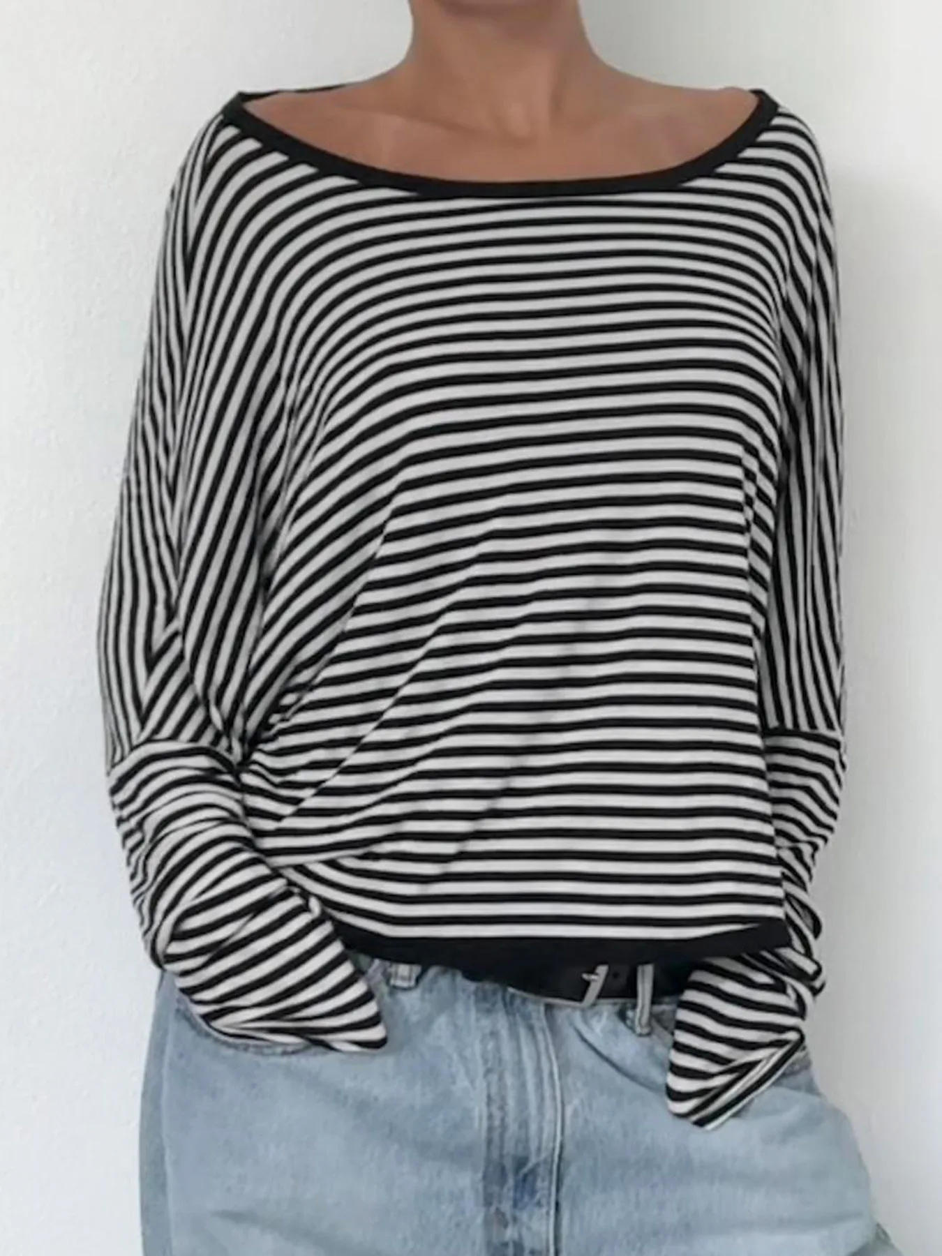 Twist Backless Loose Casual Stripe Long Sleeve T Shirt Women Contrast Binding O Neck Minimalist Pullover Tops