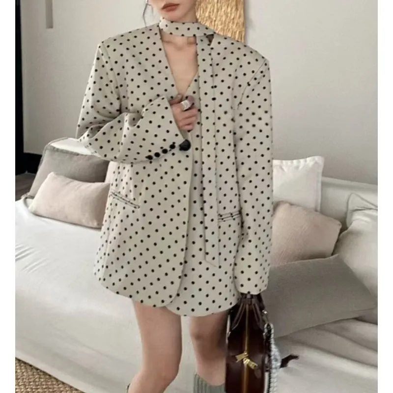 New Streamer-shaped Polka Dot Small Blazer Ins Design Fashionable Retro Wide Version Korean Version Loose Suit