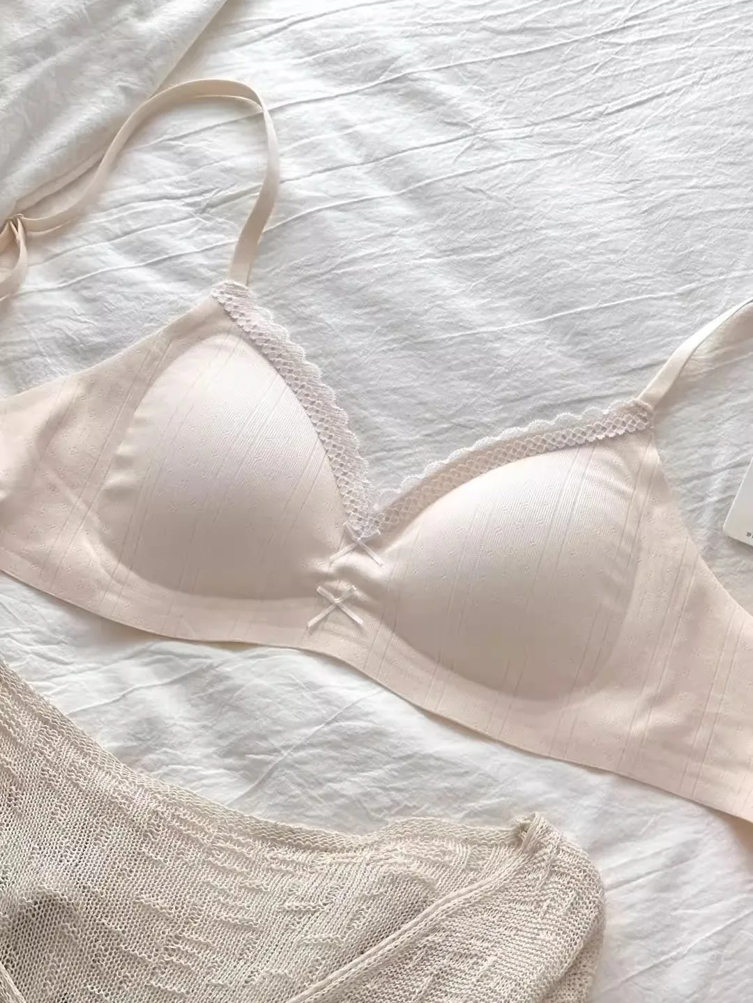 Sweet Sexy Ruffled Floral Lace  Underwear Women's Small Chest Gathered Push up Auxiliary Breast Collection Breathable Bra