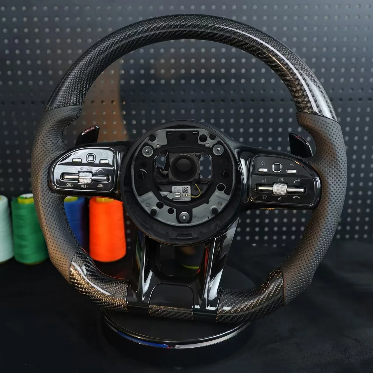 

Leather Steering Wheel for Mercedes-Benz AMG C63 S300 S320 S500 G500 G55 G350 W222 W213 W221 W205 W204 E200 E63