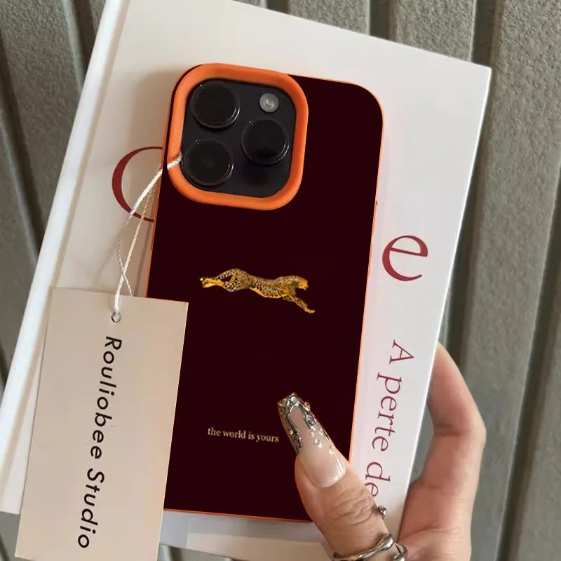 Minimalist Leopard Running Pattern Phone Case For iPhone 17 Pro 16 15 14 Plus 13 12 11 Pro Max 17Air XR XS Max Trendy Soft Cover