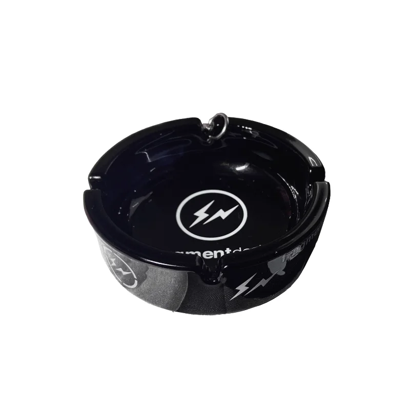 Hiroshi Fujiwara lightning with the same peripheral trend retro black glass ashtray.