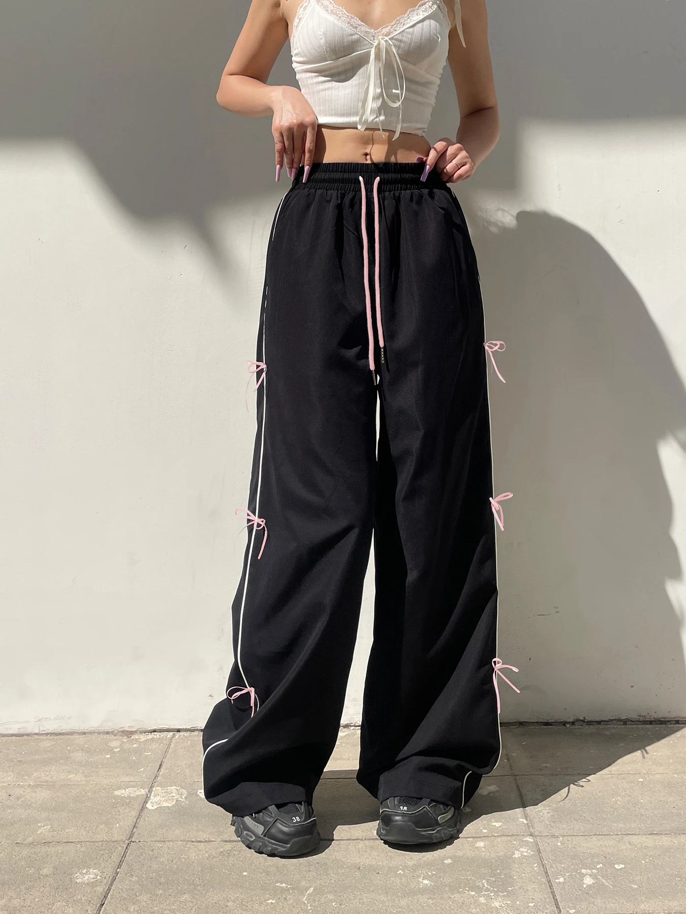 Women Black Gothic Baggy Bow Pants Harajuku Y2k 2000s Aesthetic Sweatpants Oversize Parachute Pants Vintage Trousers Emo Clothes