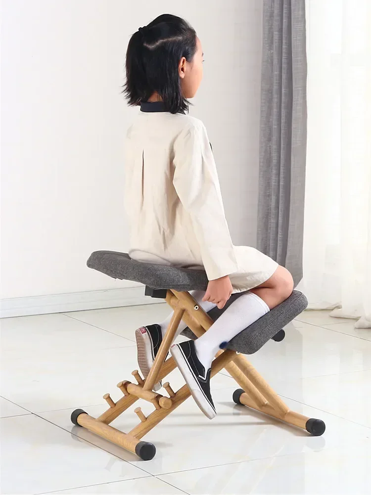 Рисунок 2 - Эргономичное детское кресло для коррекции осанки