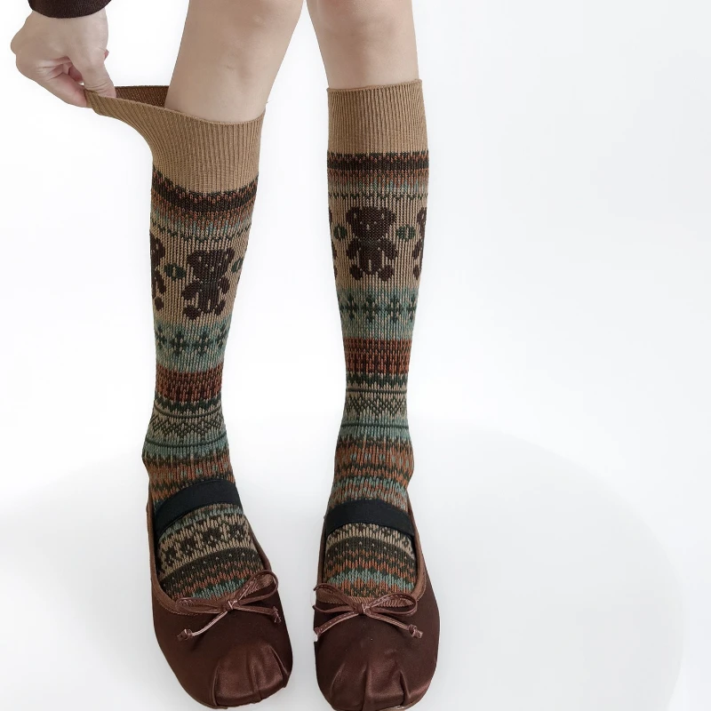 

Осенние и зимние женские чулки с рисунком медведя в стиле ретро, кофейные гольфы, женские хлопковые вязаные средние носки-трубы, чулки