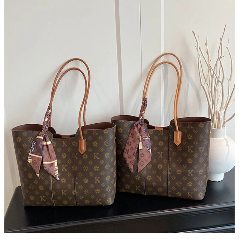 

Luxury Women's Elegant Leather Crossbody Bag Trendy Commuter Classic Elegant Ladies Casual Vintage Simple Shoulder Bag